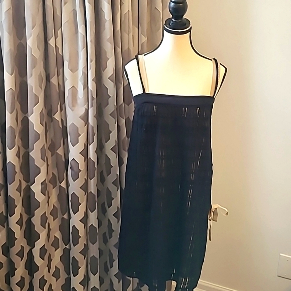 New Hoss Intropia dress (or long tunic) with drop waist and bow. Size Medium.